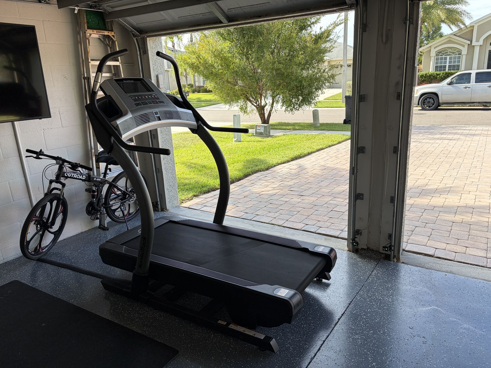 Nordic Track x15i Treadmill