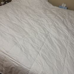 Brooklinen Weighted Comforter 20lb Size Full/Queen Ret. $349 (Q1)