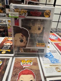 Funko Pop! Steve Hot Topic Exclusive Stranger Things #1542
