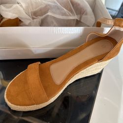 Brown Wedge