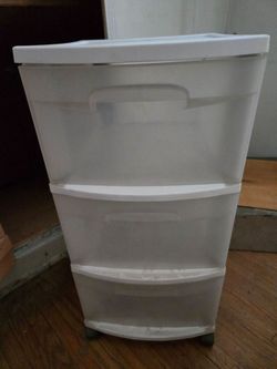 Storage cart with wheels/carro de almacenamiento con ruedas