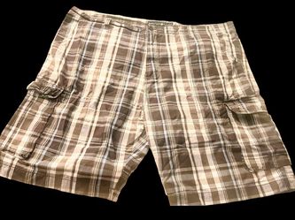 Beverly Hills Polo Club Men's plaid shorts size 48 brown/white