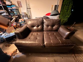 FREE COUCH