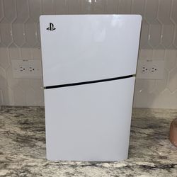 PS5 Slim 1TB – Like New – Open to Studio Equipment Trades