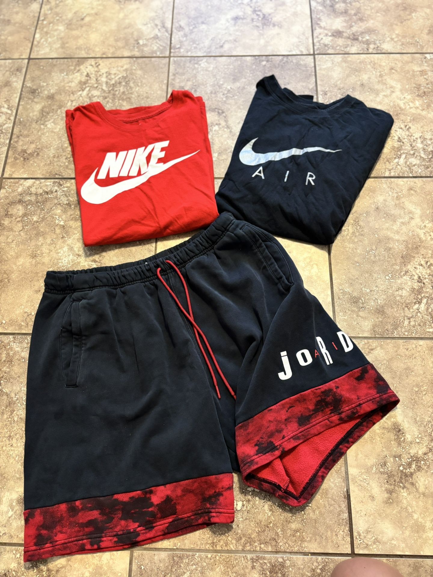 Men’s Large Nike Bundle
