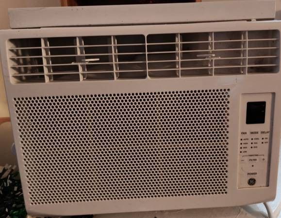 GE 6000 BTU WINDOW AIR CONDITIONER