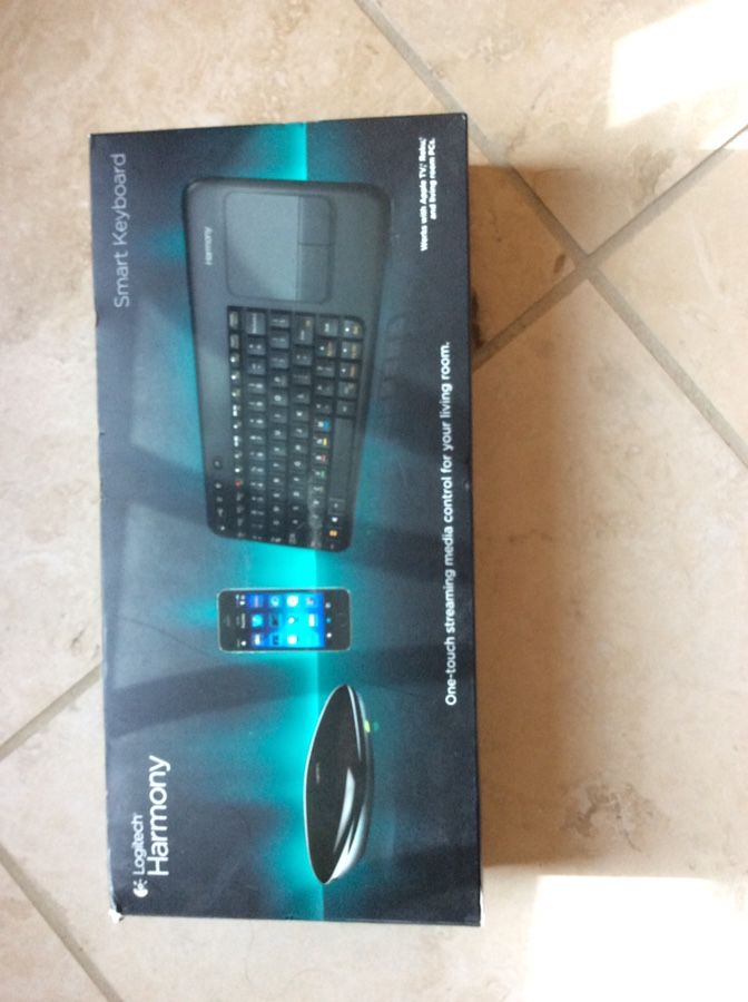 Wireless keyboard & hub