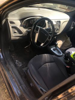 2013 Chrysler 200 touring sedan