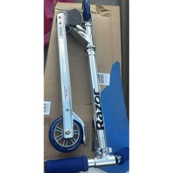 New razor scooter