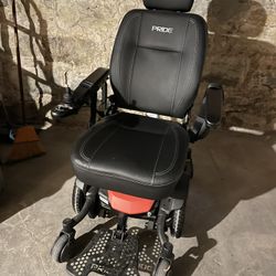 Jazzy® EVO 613 Series Features: Wheel Chair