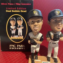 Oliver Perez/Mike Gonzalez Bobblehead 