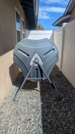 Rotating Compost Tumbler