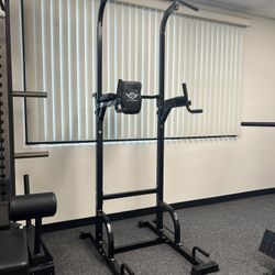 ( BRAND NEW IN BOX) Power Tower Pull Up Bar, Dip Station, Push Up Station Machine - Click On My Profile For More Gym Equipment! 