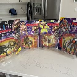 Aliens Figures