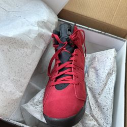 Red Jordan 6s