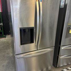 LG - Counter Depth French Door Refrigerator 