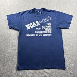 Vintage 80s University New Hampshire Wildcats Skiing Men’s M Blue T-shirt #2A