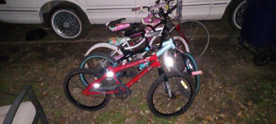 4 Bicycles for Sale (Parts or Repairs)