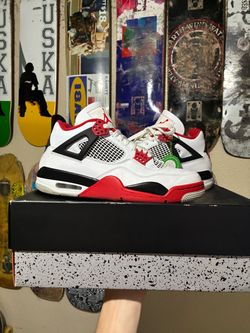 Air Jordan 4 fire red size 9.5