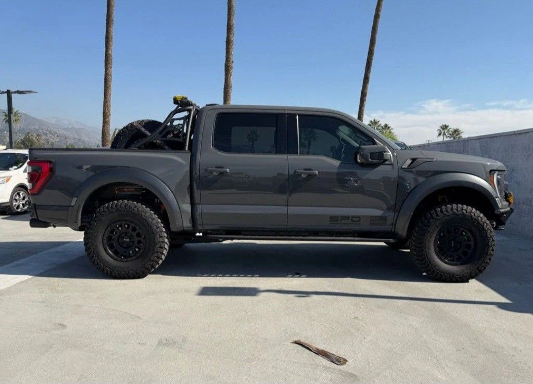 2021 - 2023 Ford Raptor/Raptor R Addictive Desert Design and RSG Accessories*RSG Double Tire Holder *2 New 37" BFG KM3 Mud Terrain Tires & Wheels 