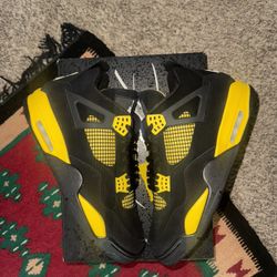 Jordan 4 Yellow Thunder Size 12