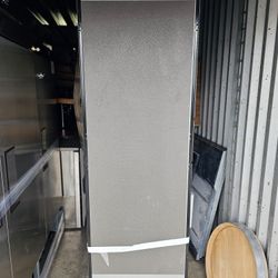 Dacor Contemporary Standing Freezer