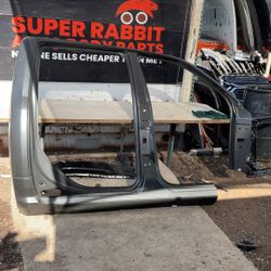 2009 Ram Classic Crew cab Uniside Passenger Side OEM 2024