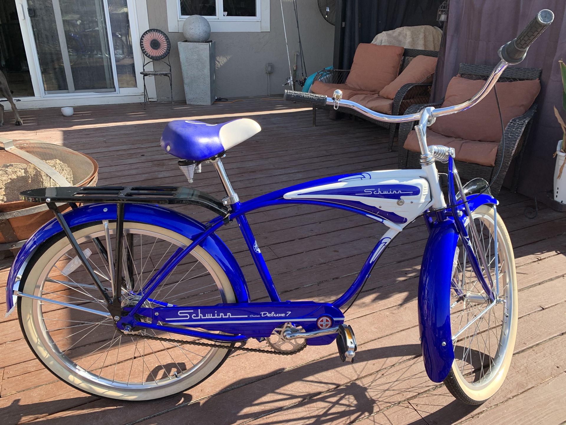 Vintage Schwinn  Deluxe 7 Beach Cruiser 1987 