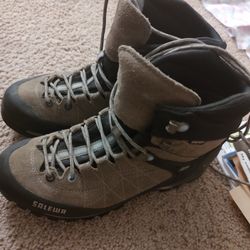 Lightly used - Expensive Italian Salewa Hiking boots
