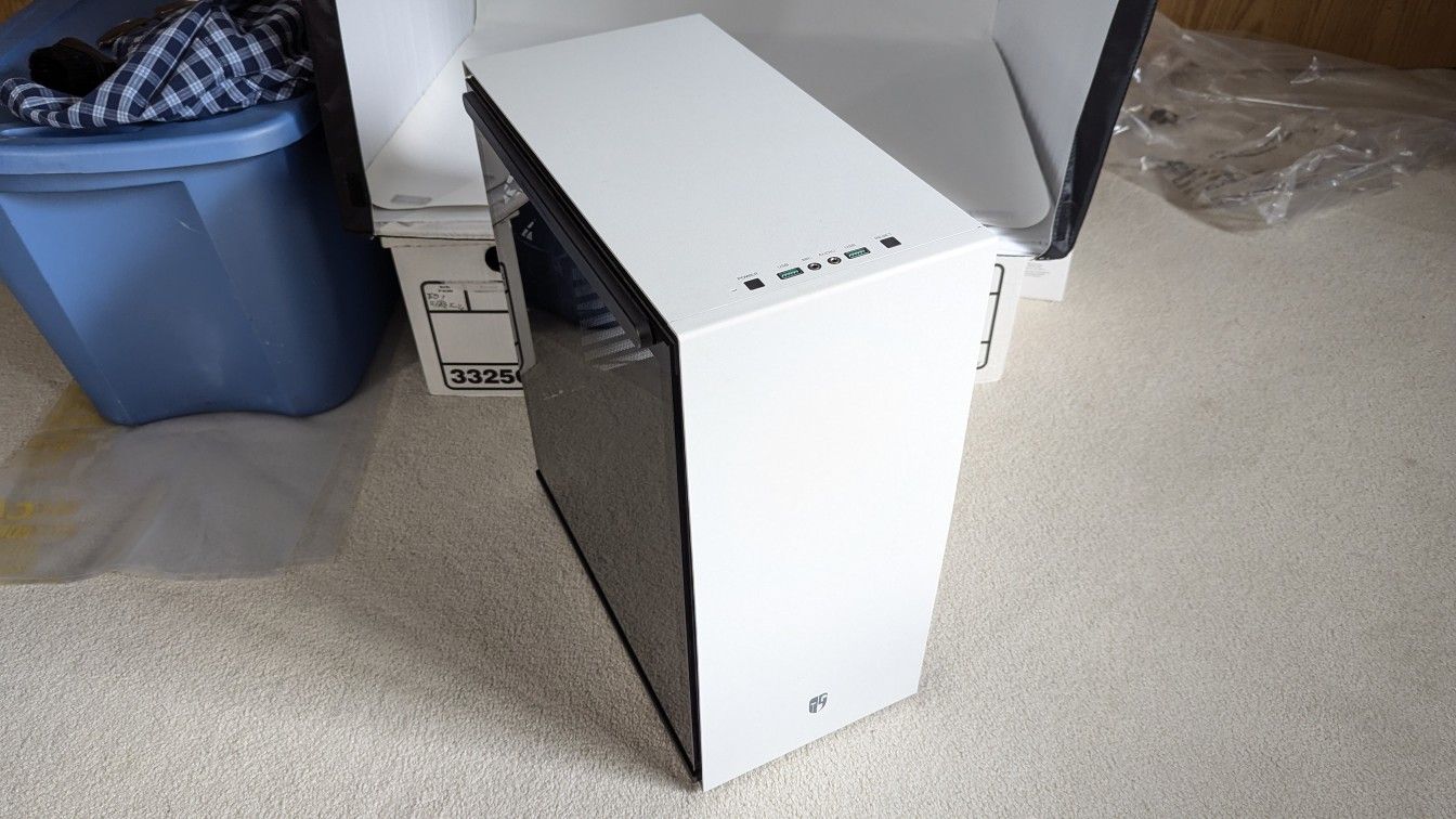 DEEPCOOL MACUBE 310 White ATX Mid Tower PC Case