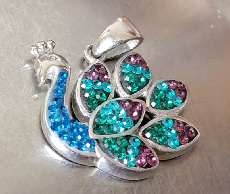 SWAROVSKI CRYSTALS IN ITALIAN MADE STERLING SILVER PEACOCK & 23