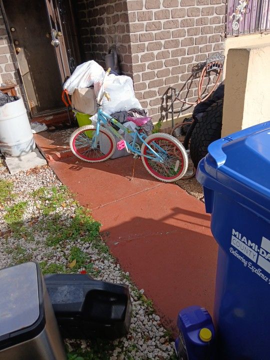 20" Huffy Girls Bike