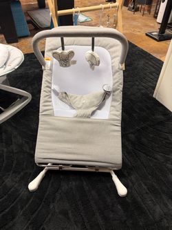 Baby bouncer