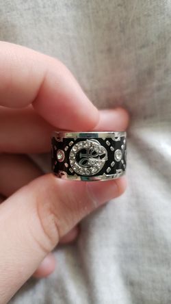 Black and Silver Guess Ring