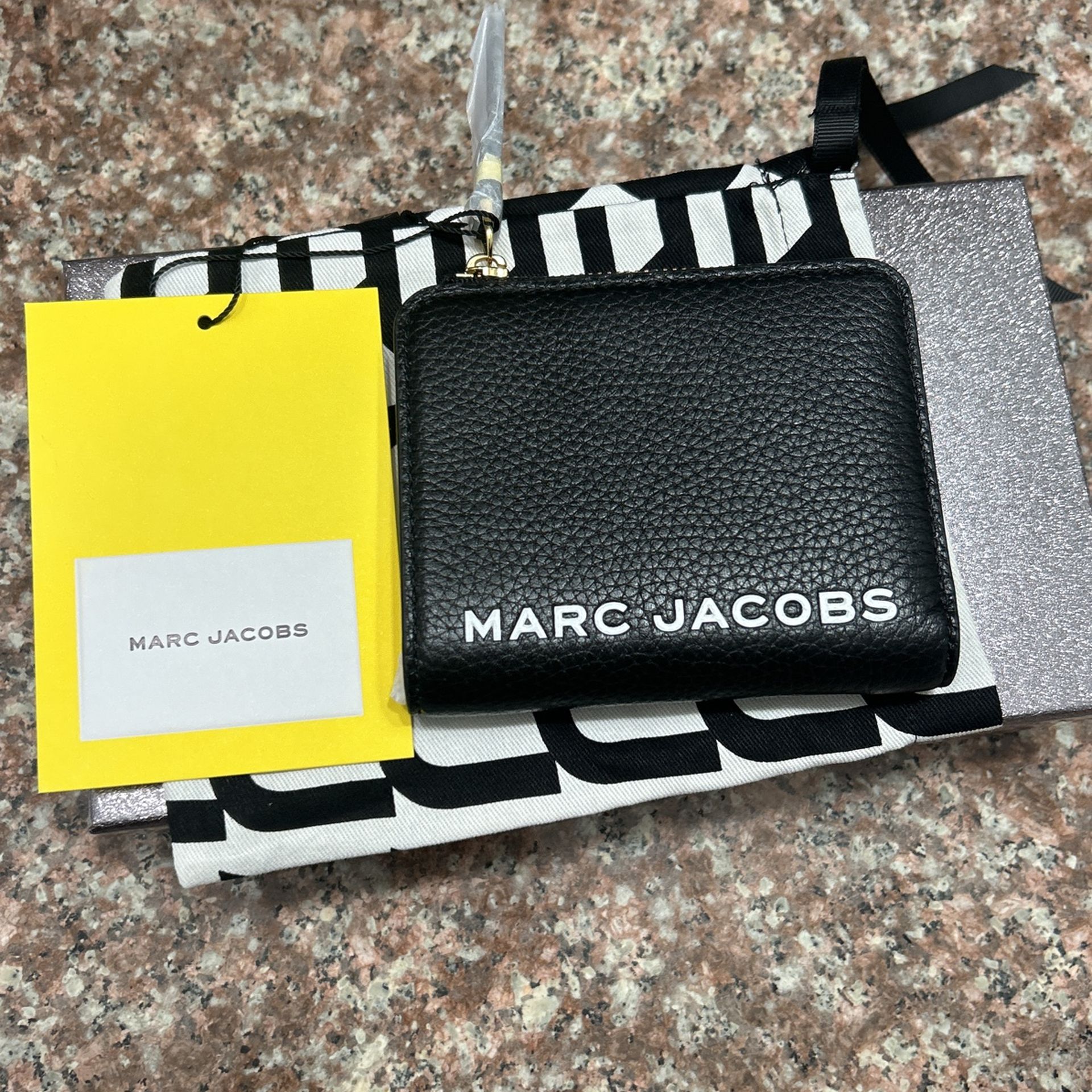 New Leather Marc Jacobs Wallet For Sale..