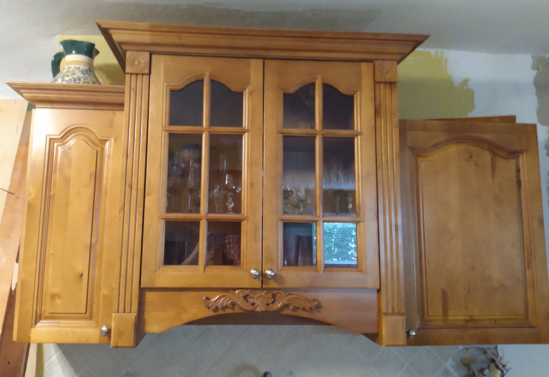 All wood kitchen cabinets