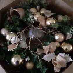 Bulb Wreath