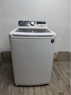 Midea washer laundry