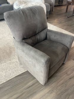 Kids recliner $1