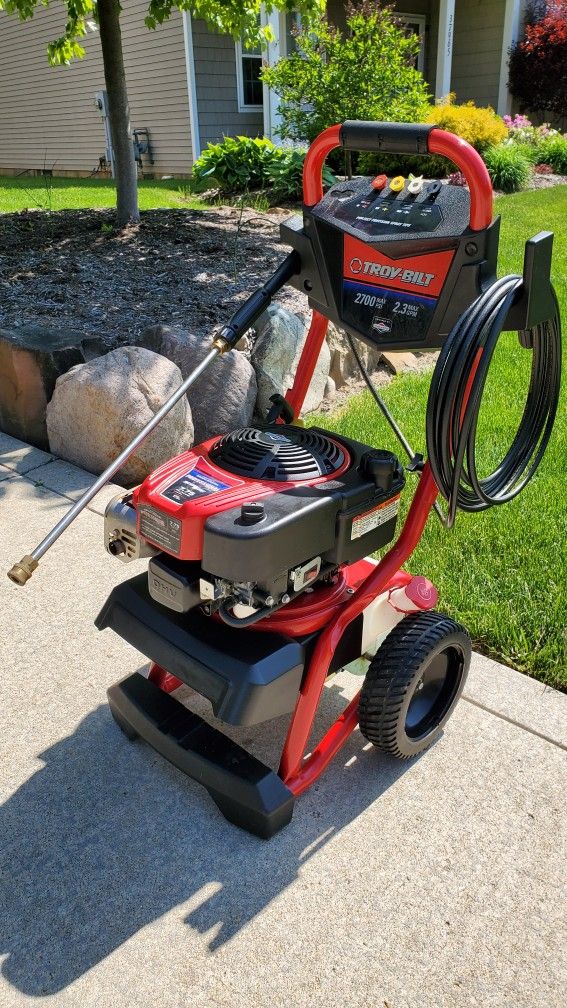 2700psi Troy-Bilt (New Pump) Pressure / Power Washer (7.75hp Briggs)