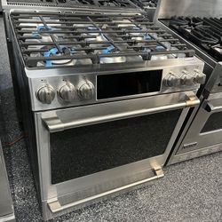 Cafe Dual Fuel 30” Range With Warming Drawer Smart