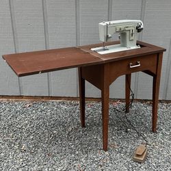 Vintage Sears Kenmore Sewing Machine Model 5185 With Table