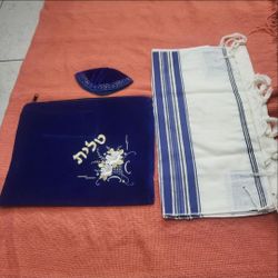 Beautiful  royal blue  religious set