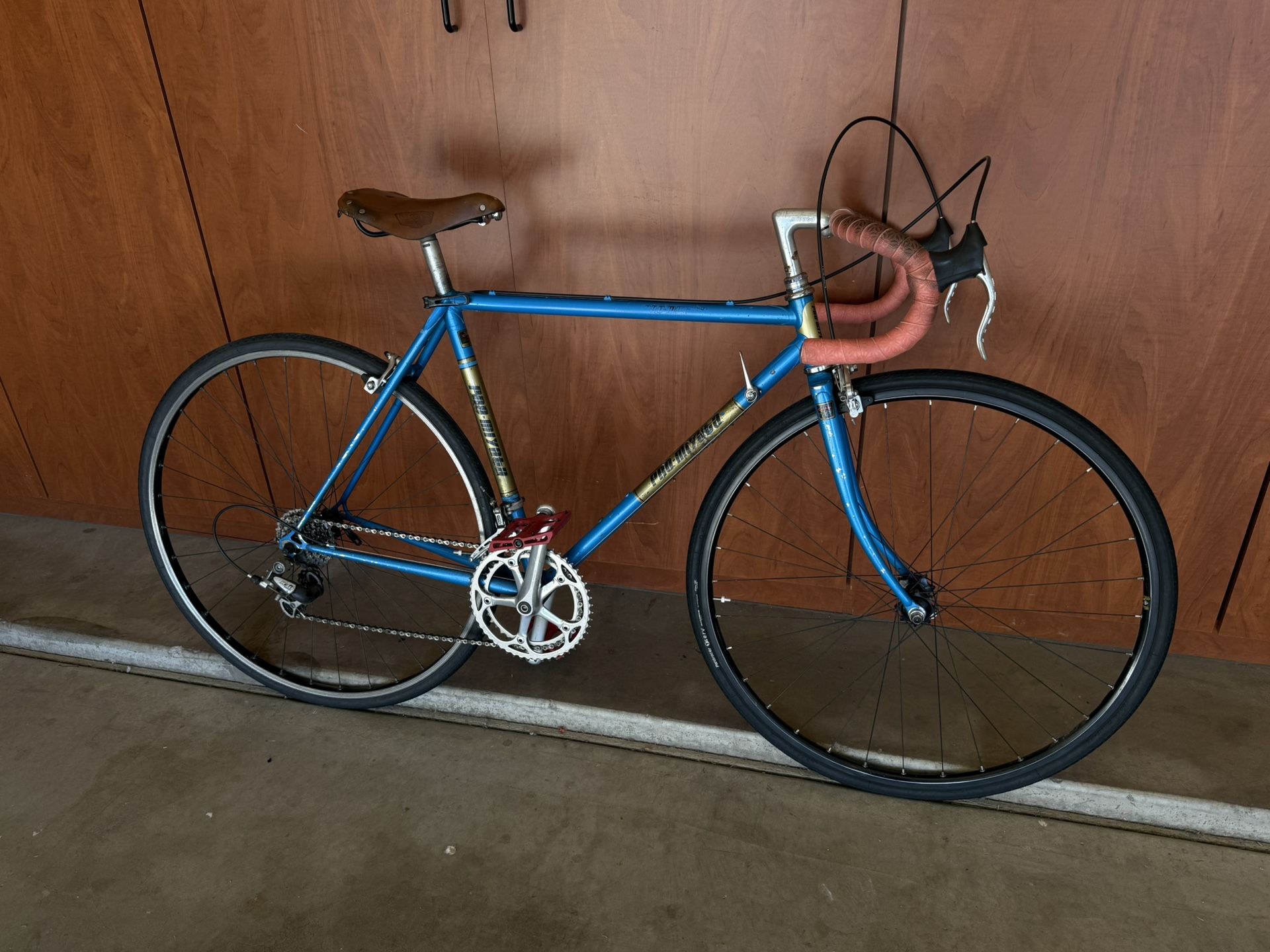 Vintage Miyata bicycle 24”