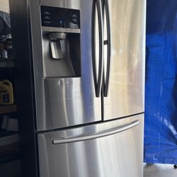 Fridges For Sale Are Plugged In Free Deliver 