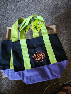 Trader Joe's mini totes pair
