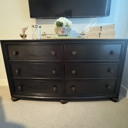 Cherry Wood Dresser 