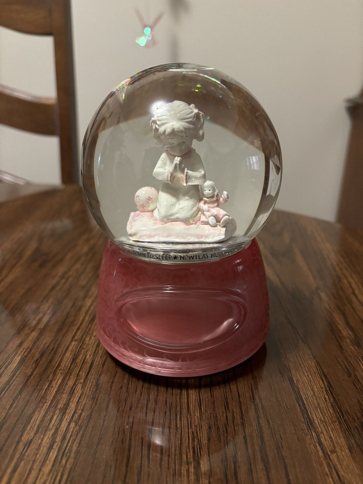 Things Remembered Musical Snow Globe Pink Silver Plays The Lord is My Shepherd Rotating Music Box / Praying Girl