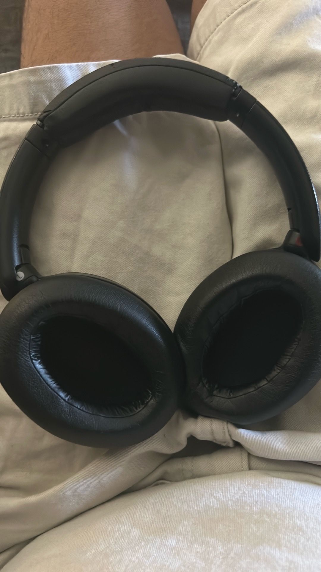 Sony headphones WH-XB910N