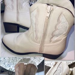 Madden NYC Sequine & Glitter Cowgirl Boots -Like New Size 2  77064 Area Code